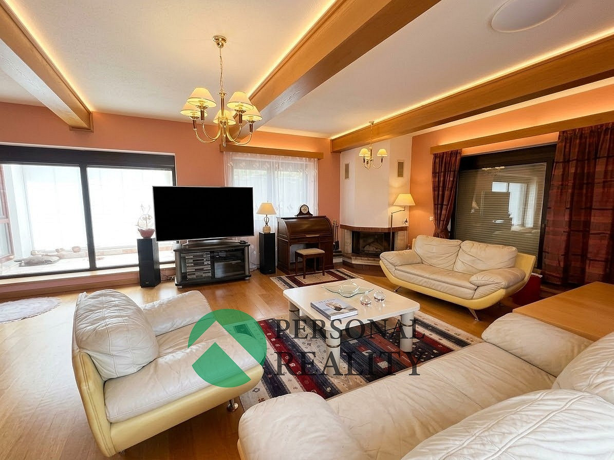 Prodej domu 1 100 m² s pozemkem 2 165 m² – fotografie 5