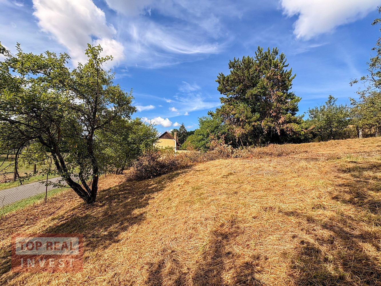Prodej stavebního pozemku 1 260 m² – fotografie 3