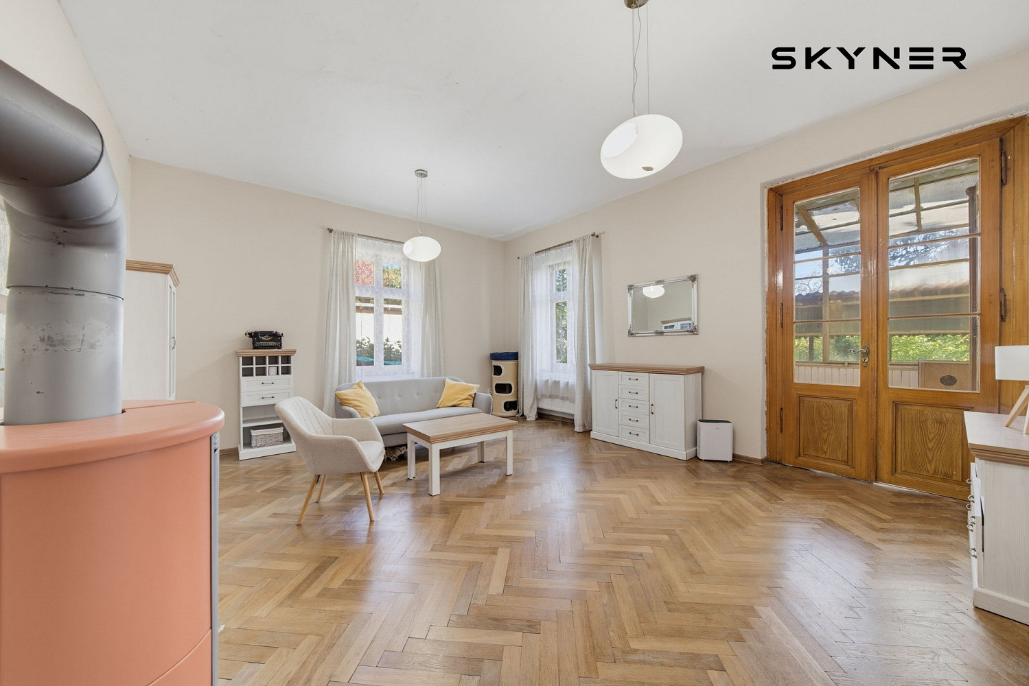 Prodej domu 250 m² s pozemkem 775 m² – fotografie 2