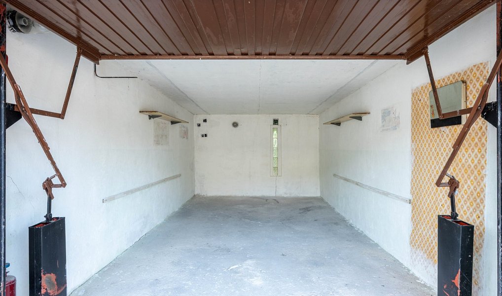 Prodej garáže - Pouchov, Hradec Králové – náhled fotky 2