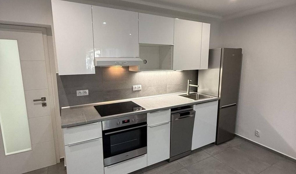 Pronájem bytu 2+kk 43 m², Rudná – náhled fotky 4