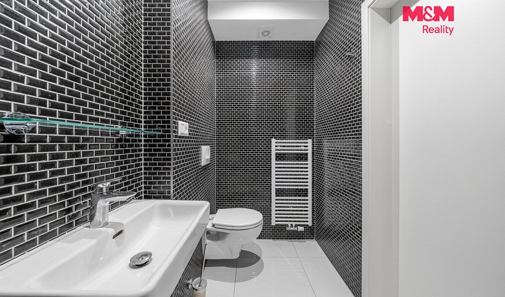 Prodej nájemního domu, činžáku 486 m², Dalovice – náhled fotky 13