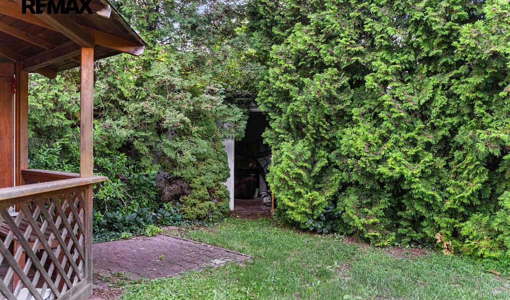 Prodej domu 361 m² s pozemkem 1 042 m², Kolín – náhled fotky 48