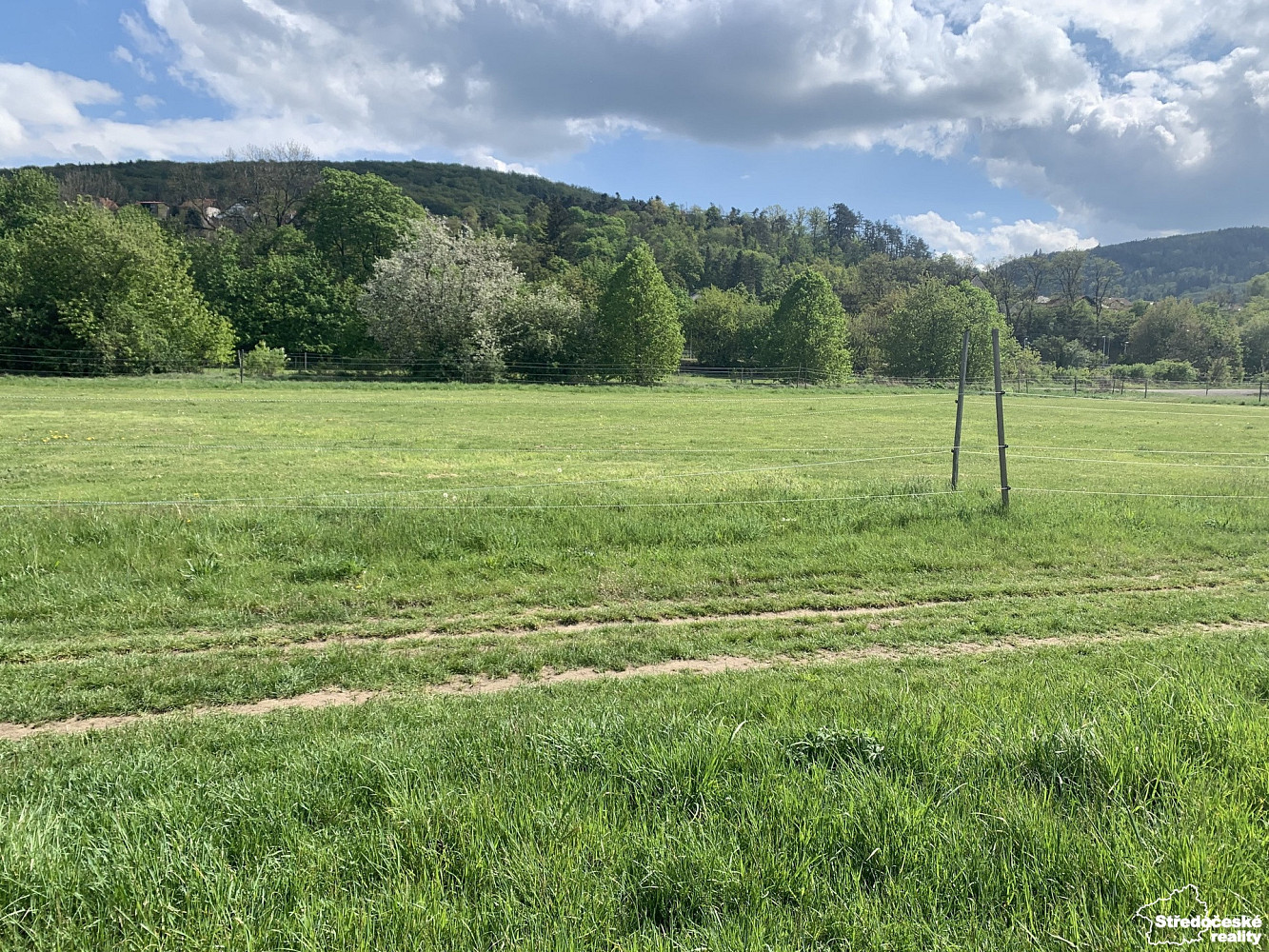 Prodej komerčního pozemku 44 521 m²
