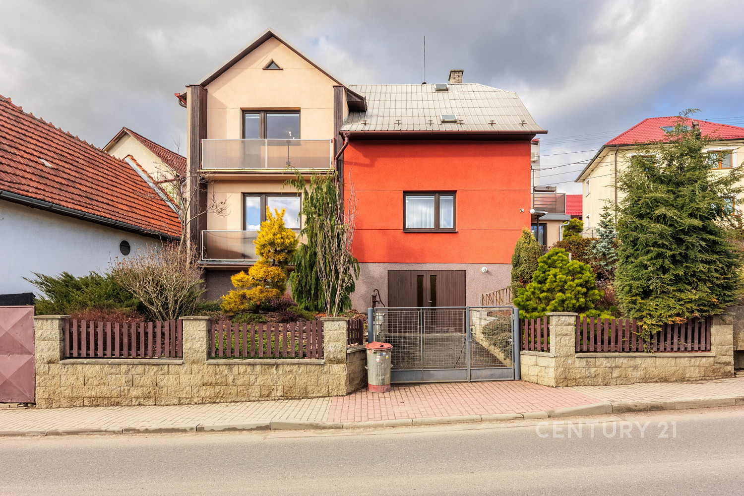 Prodej domu 229 m² s pozemkem 646 m²