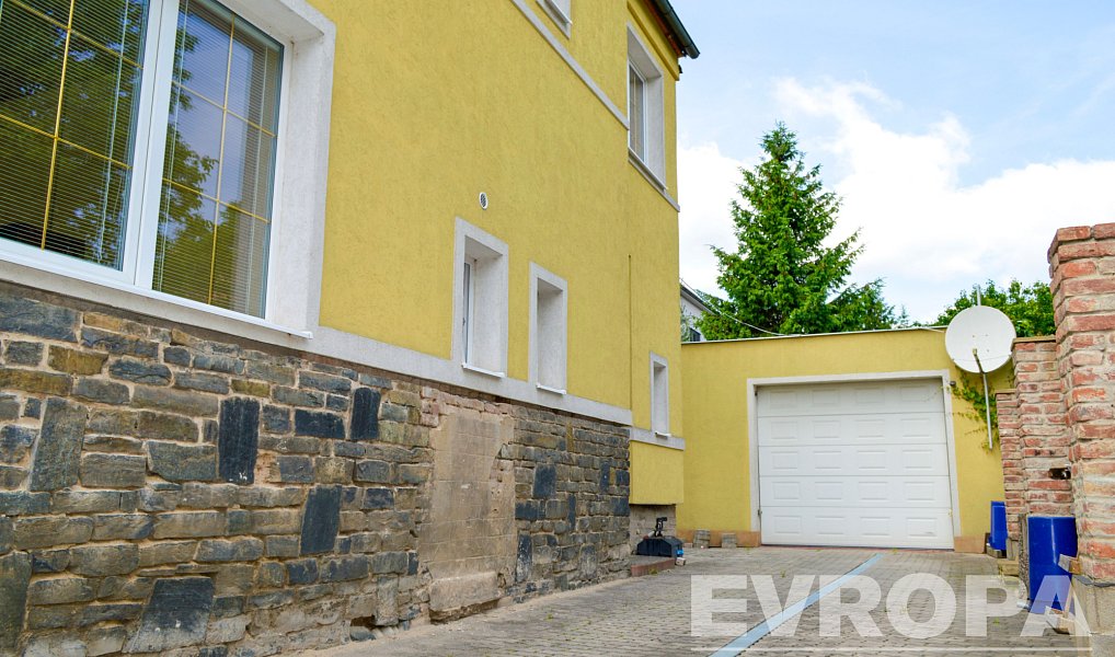 Prodej domu 200 m² s pozemkem 375 m², Kolín – náhled fotky 4