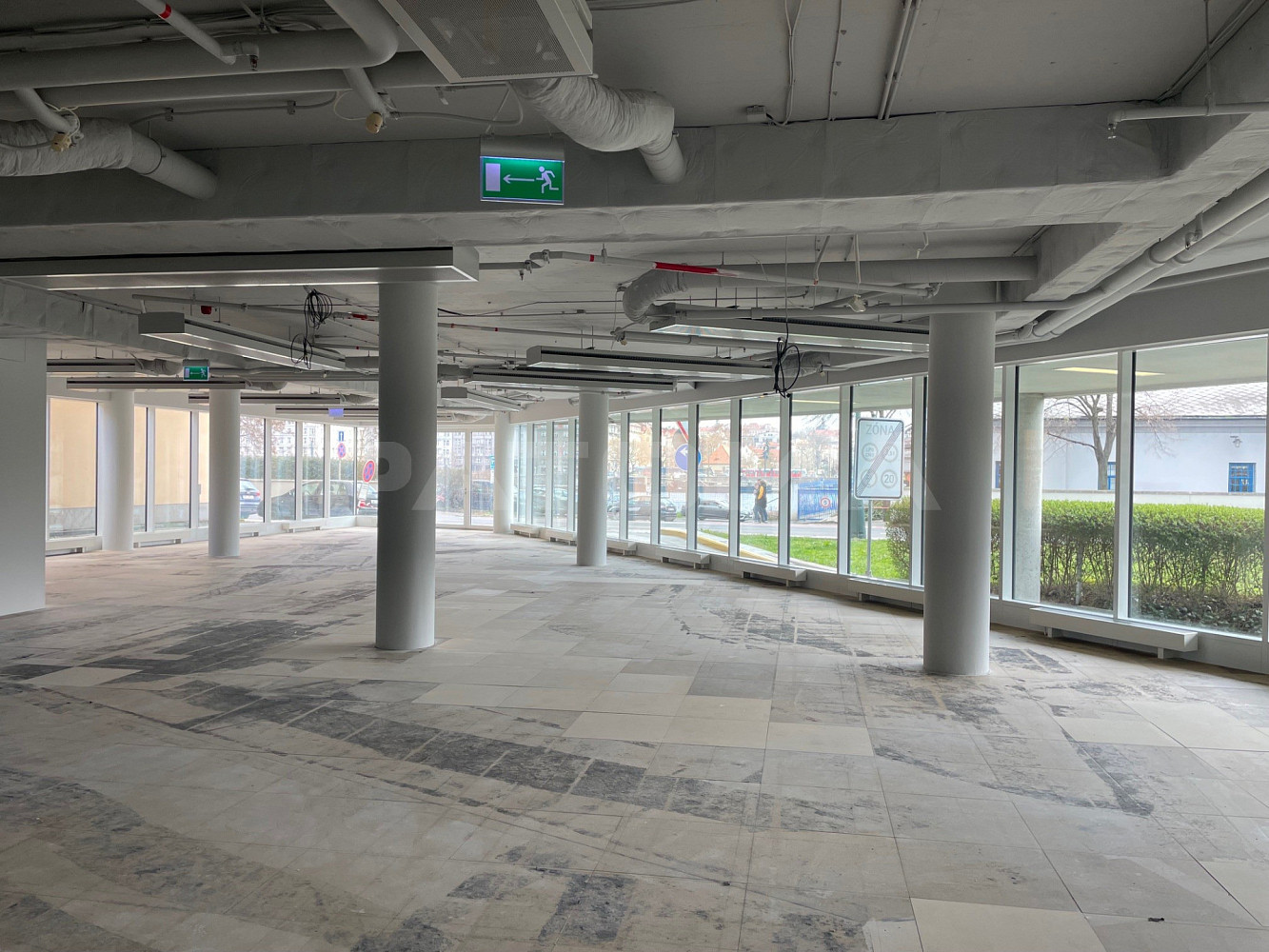 Pronájem obchodních prostor 281 m² – fotografie 4