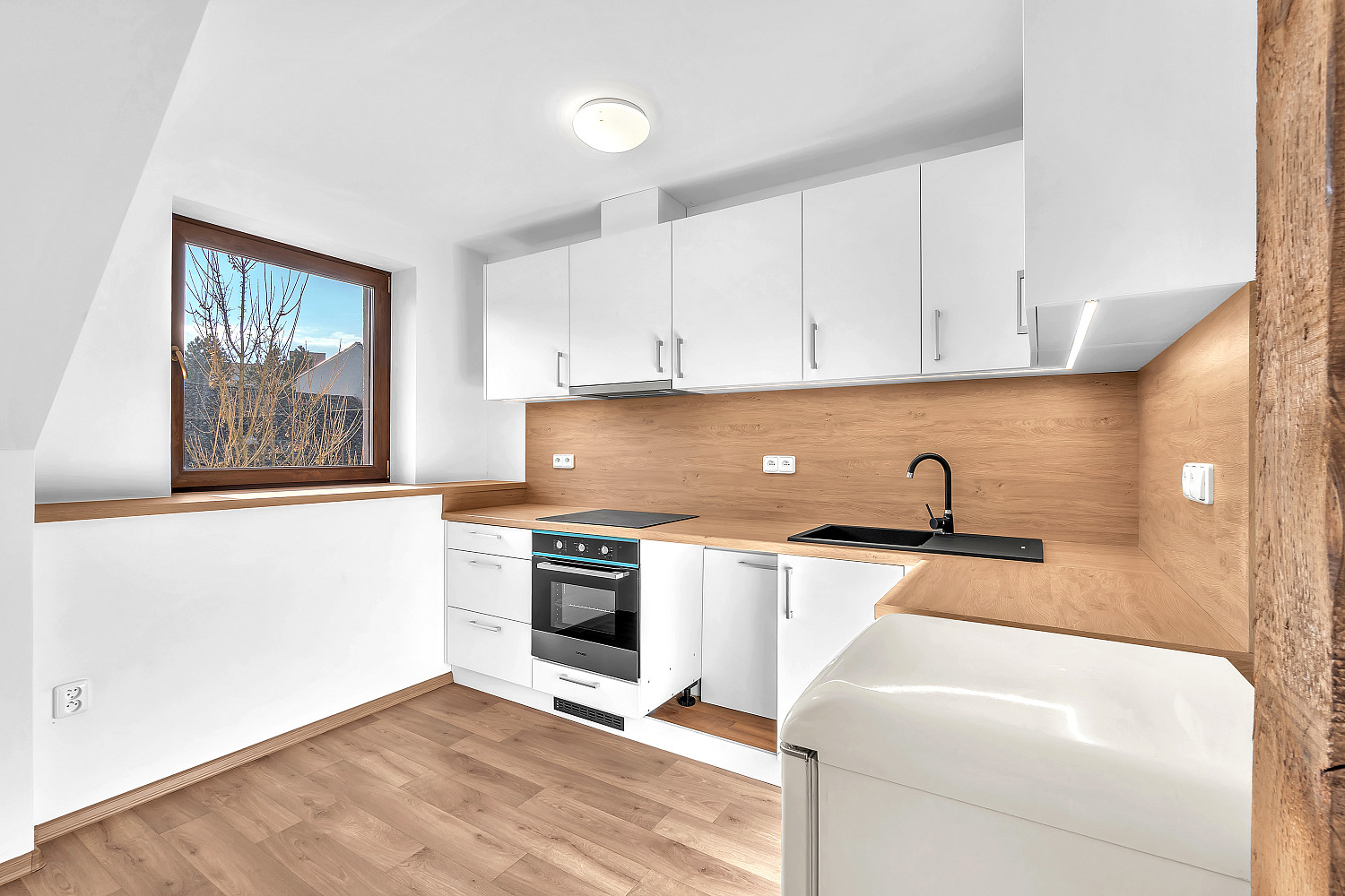 Pronájem bytu 2+kk 44 m²