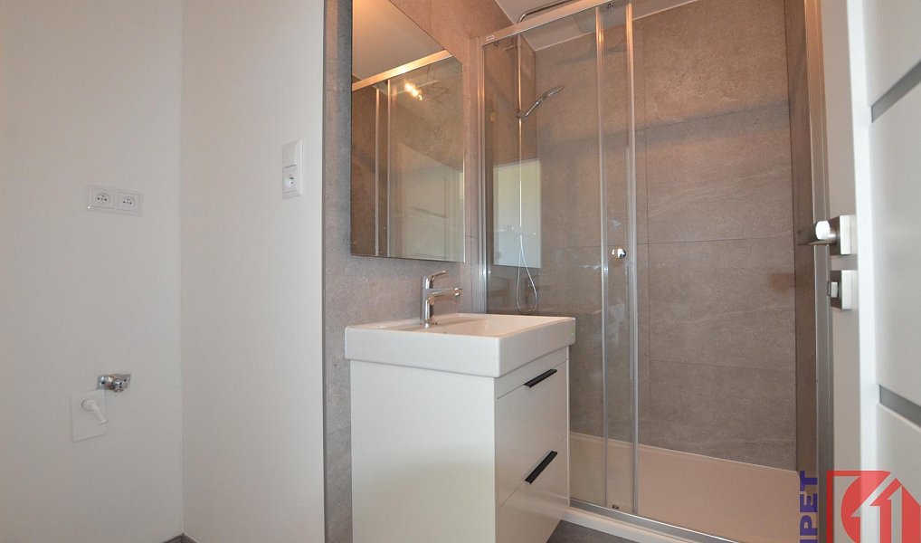 Prodej bytu 2+1 65 m², Trutnov – náhled fotky 7