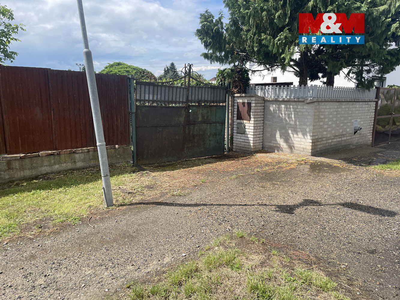 Prodej stavebního pozemku 1 066 m² – pohled 3
