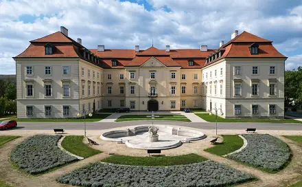 Prodej barokního zámku s rozlehlým parkem, Napajedla, okres Zlín