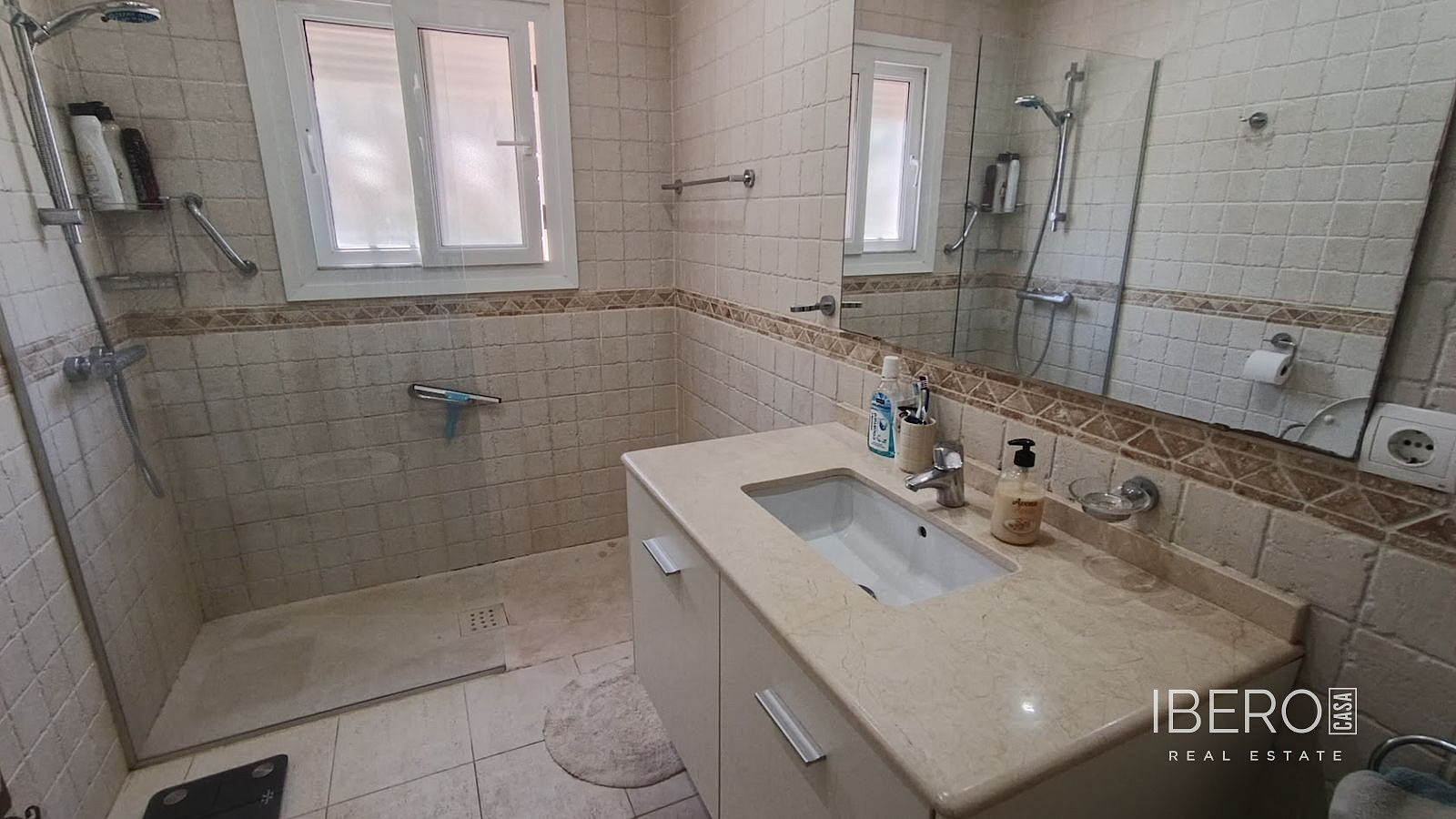 Prodej domu 302 m² s pozemkem 1 292 m² — photo 3