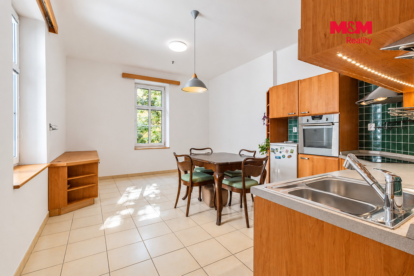 Pronájem bytu 1+1 63 m² – fotografie 2
