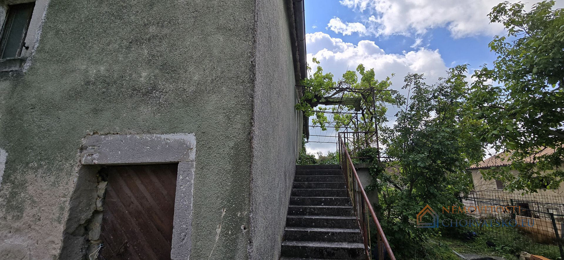 Prodej domu 188 m² s pozemkem 188 m² - Widok 4