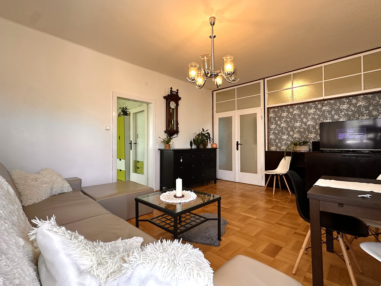 3 rooms, 84.0 m² in Brno