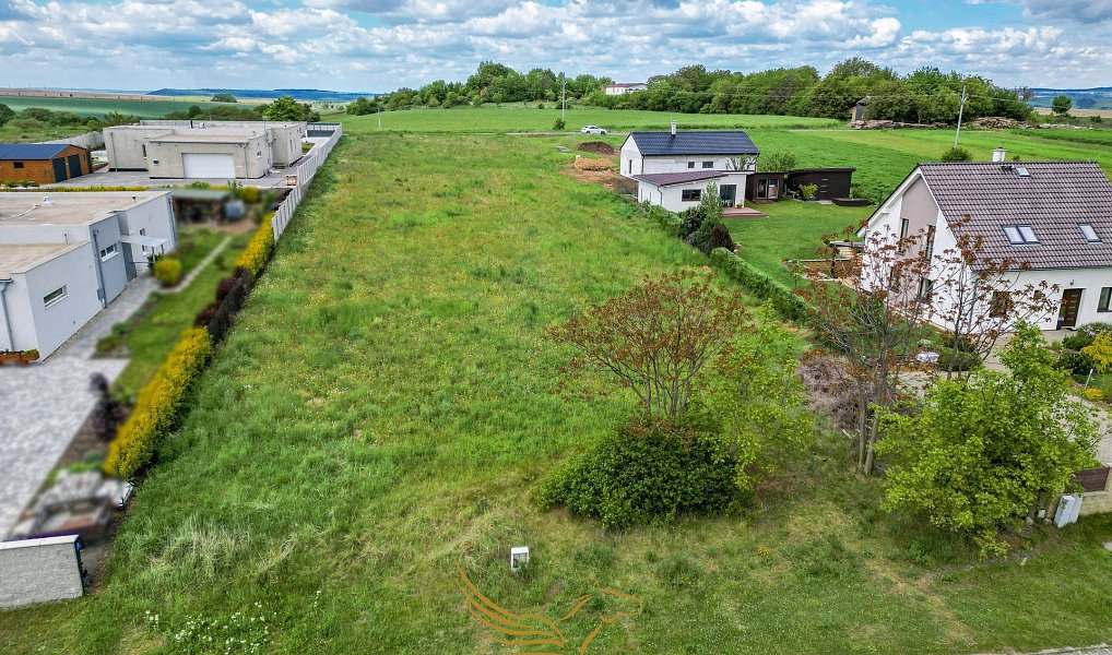 Prodej stavebního pozemku 3 347 m², Heršpice – náhled fotky 3