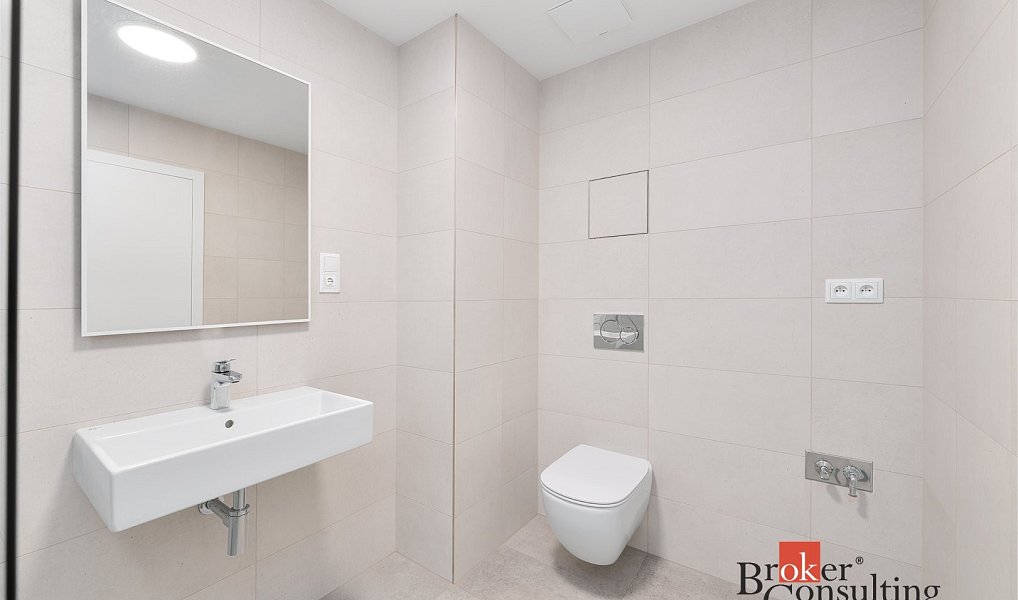 Pronájem bytu 2+kk 45 m², Praha – náhled fotky 5