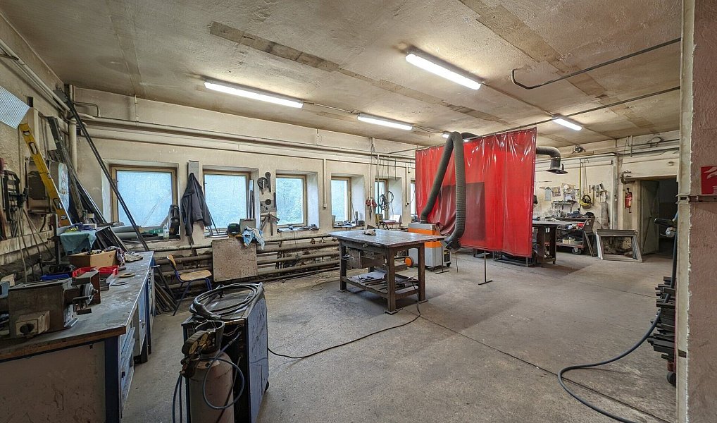 Prodej výrobních prostor 1 300 m², Chotyně – náhled fotky 4