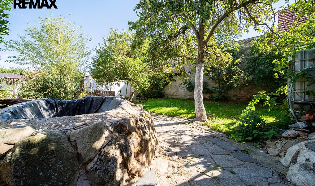 Prodej domu 280 m² s pozemkem 1 208 m², Vémyslice – náhled fotky 23