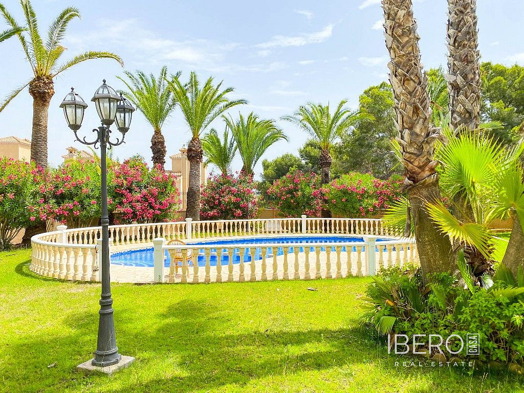 Casa – Orihuela, Villa Martín - Més