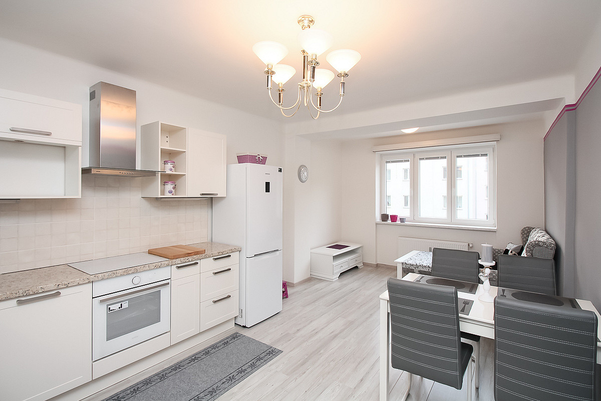 Pronájem bytu 3+kk 76 m² — photo 2