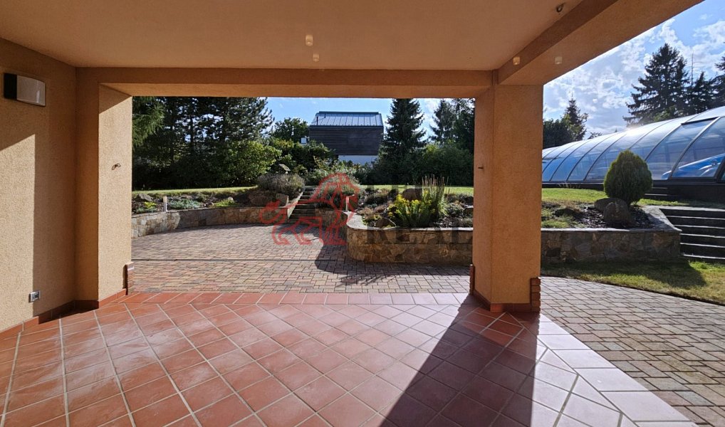Prodej domu 316 m² s pozemkem 1 751 m², Kamenice – náhled fotky 10