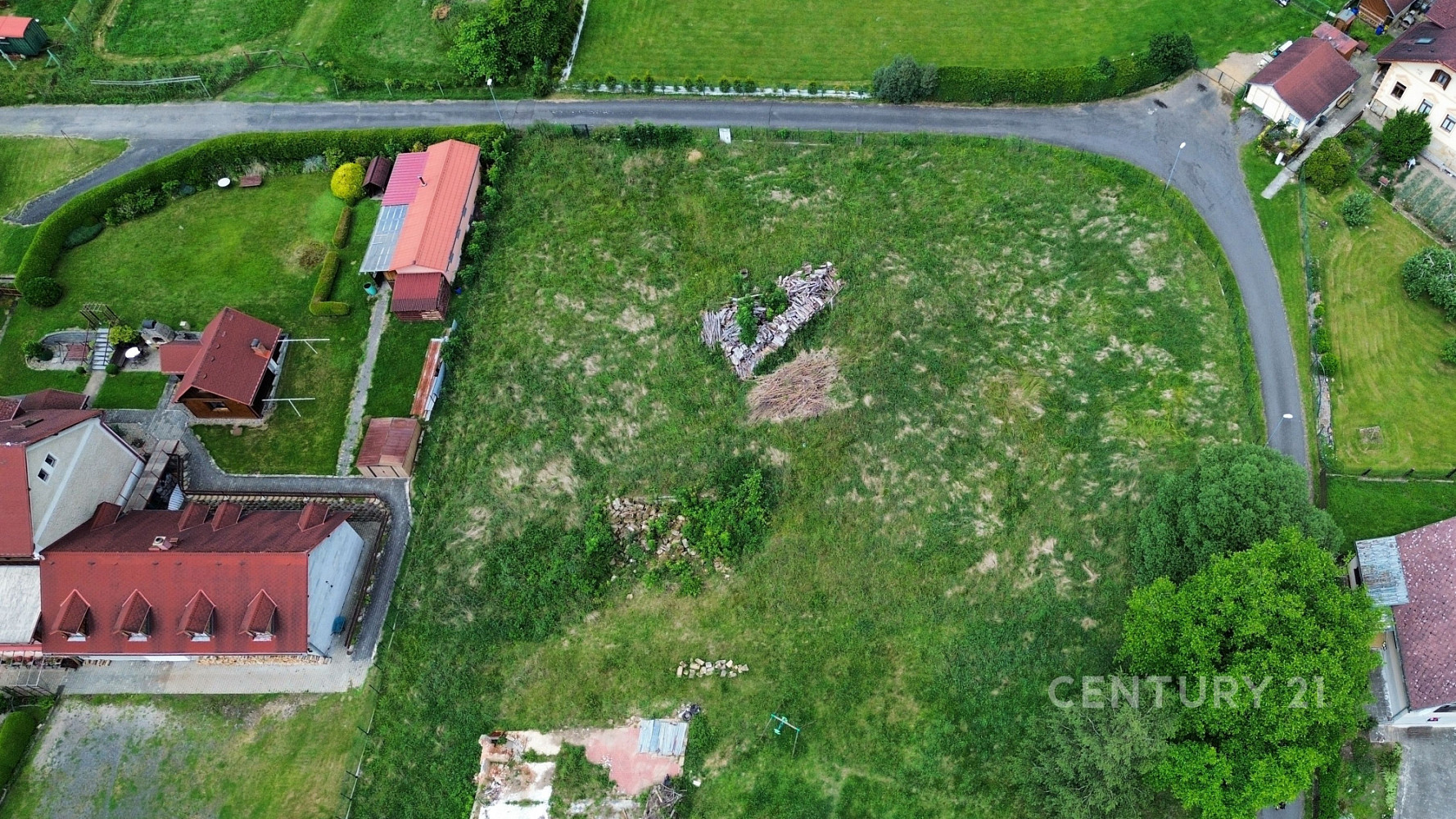 Prodej stavebního pozemku 2 078 m² – fotografie 4