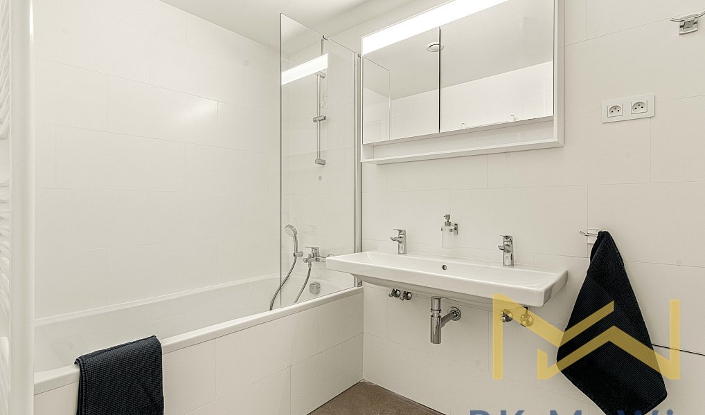 Pronájem bytu 3+kk 87 m², Praha – náhled fotky 8