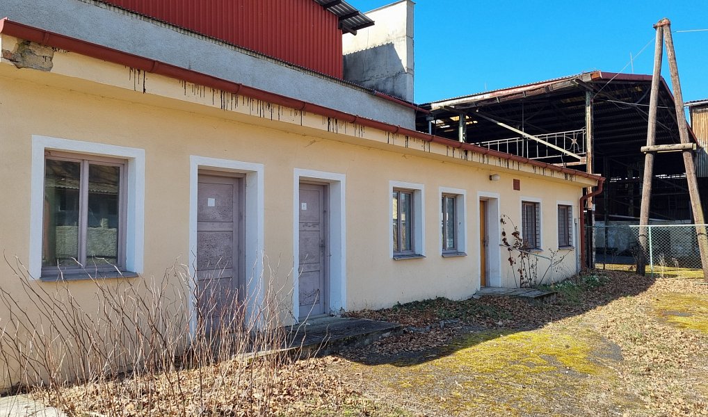 Prodej skladovacích prostor 18 200 m², Bor – náhled fotky 3