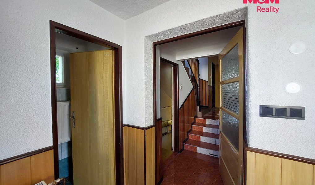 Prodej domu 195 m² s pozemkem 1 797 m², Nasavrky – náhled fotky 16