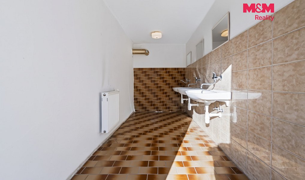 Prodej kanceláře 347 m², Plumlov – náhled fotky 12