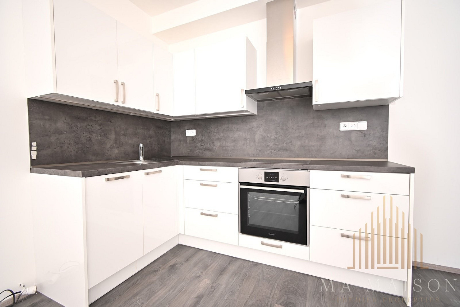 Pronájem bytu 2+kk 53 m² — photo 4