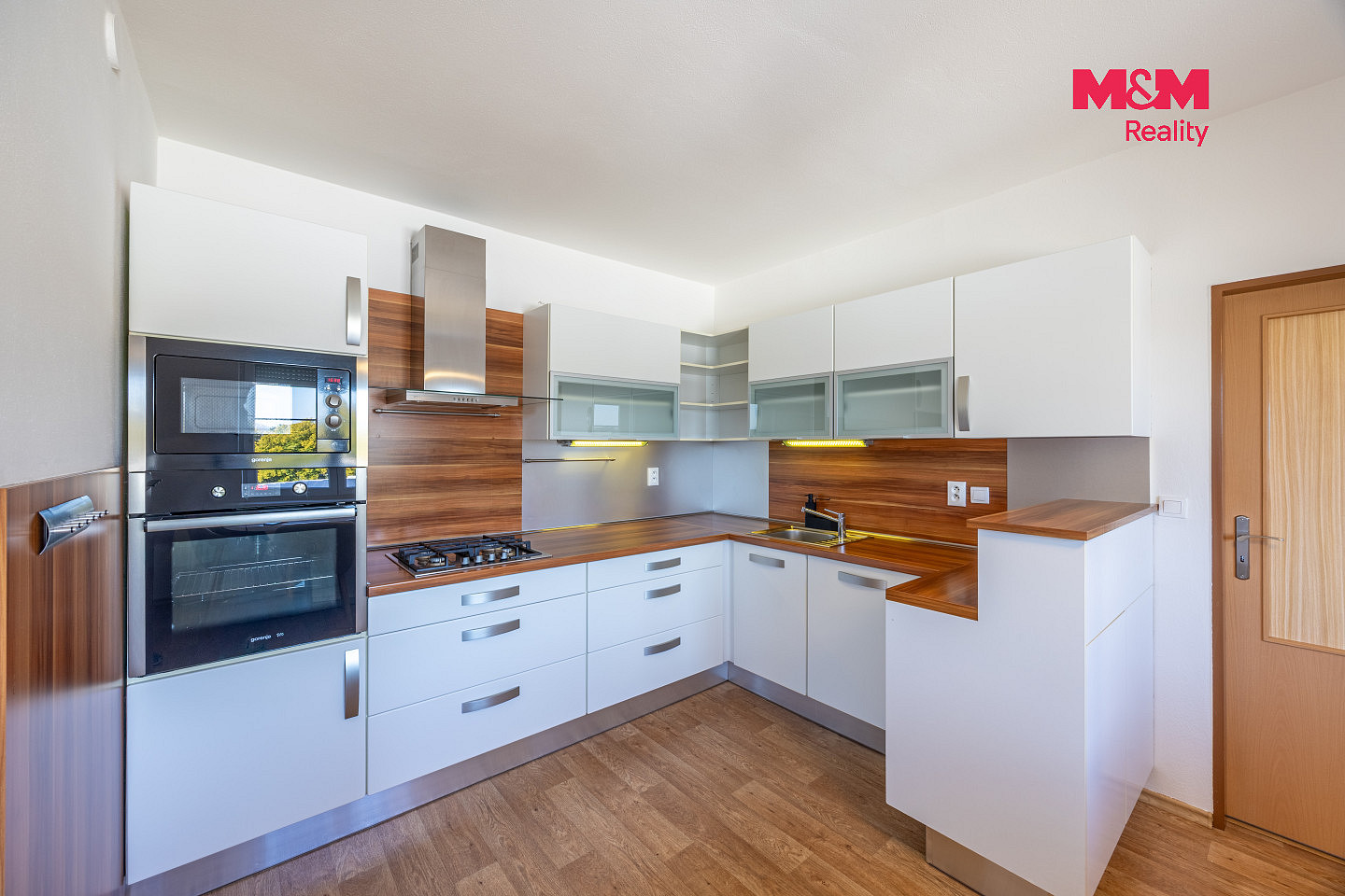 Pronájem bytu 4+1 89 m² – fotografie 2