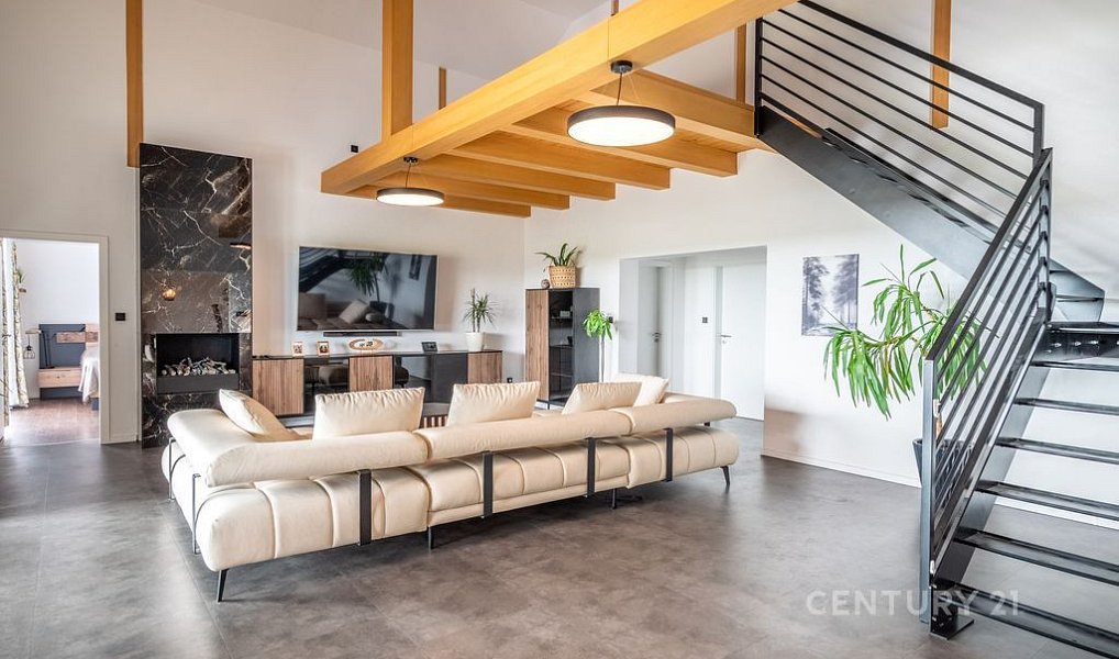 Prodej domu 260 m² s pozemkem 906 m², Hajany – náhled fotky 8