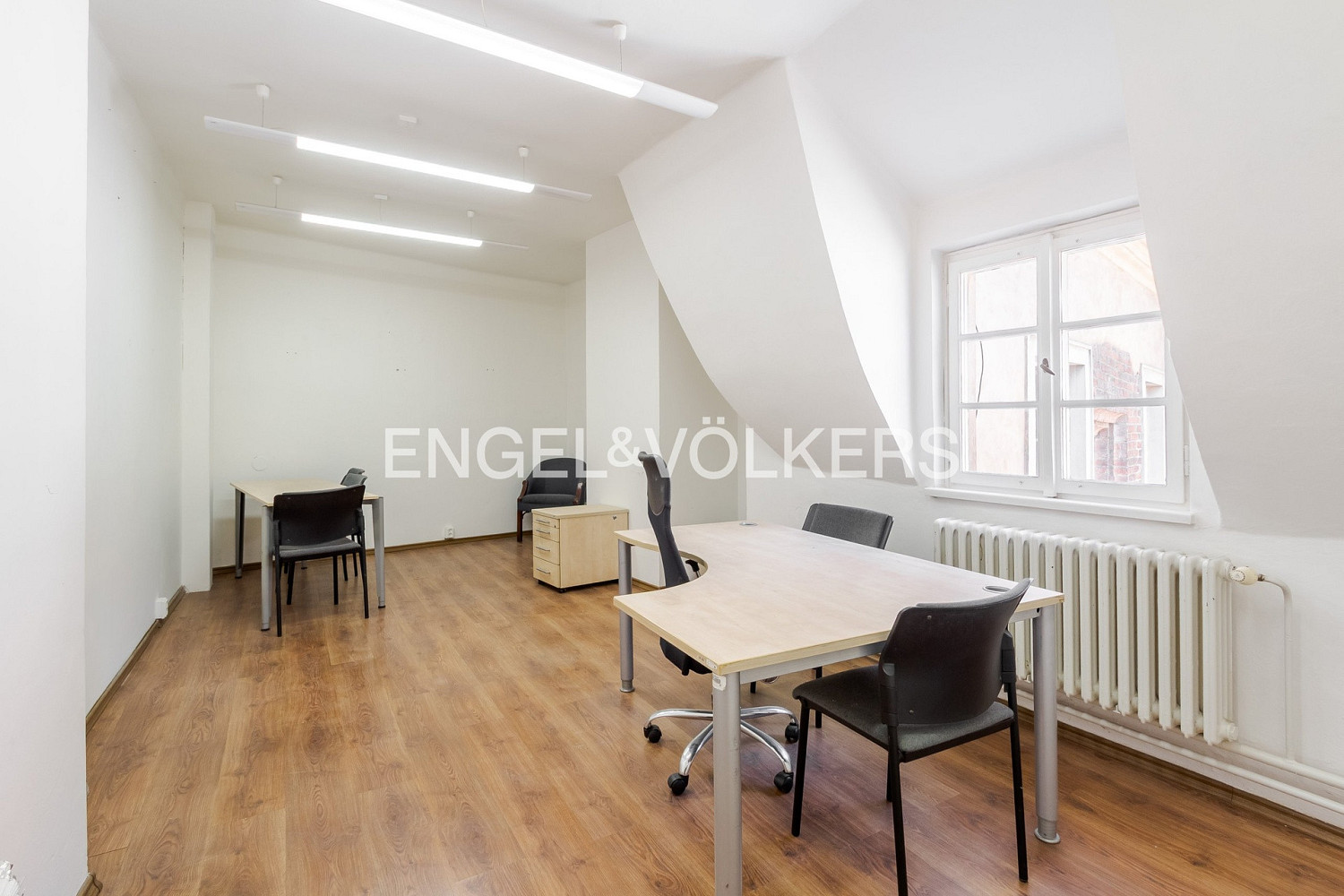 Pronájem kanceláře 75 m² – fotografie 4