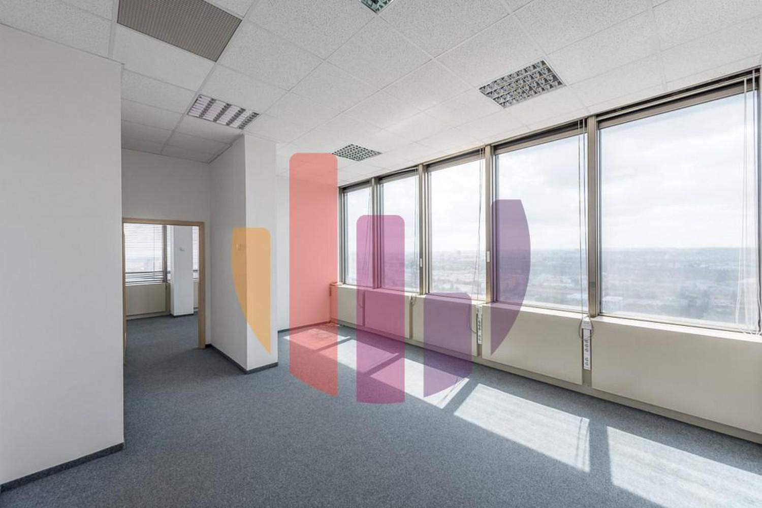 Pronájem kanceláře 198 m² — photo 4