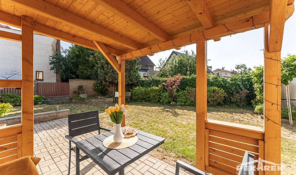 Prodej domu 110 m² s pozemkem 322 m², Praha – náhled fotky 3