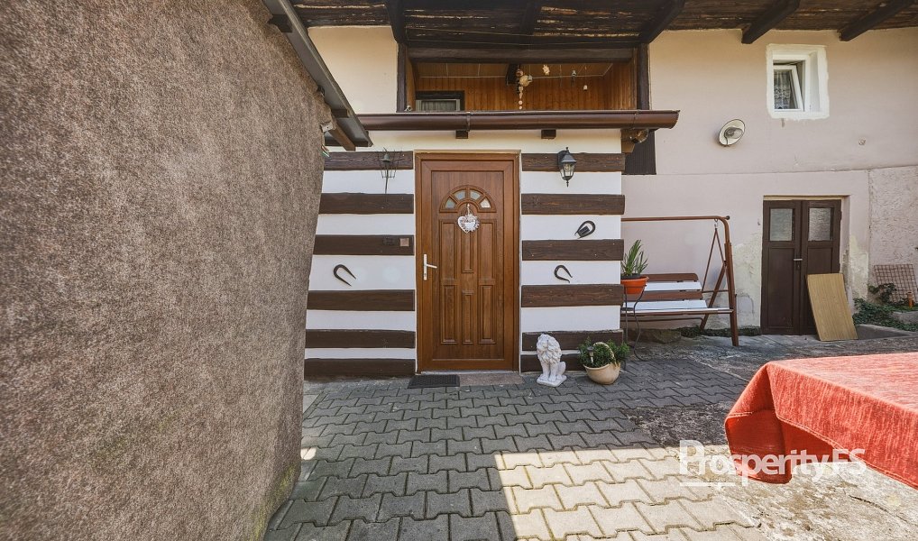 Prodej domu 318 m² s pozemkem 1 081 m², Liběšice – náhled fotky 40