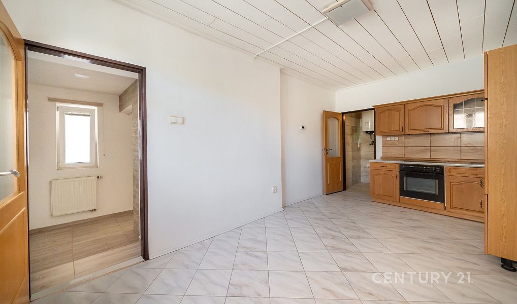 Prodej domu 113 m² s pozemkem 95 m², Úpice – náhled fotky 14