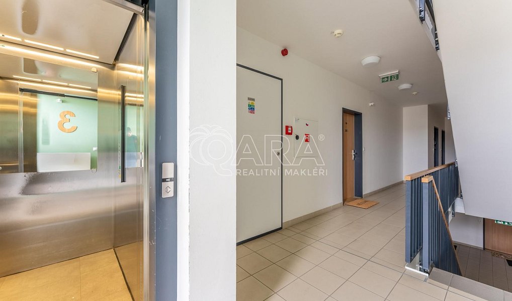 Prodej bytu 3+kk 79 m², Praha – náhled fotky 24