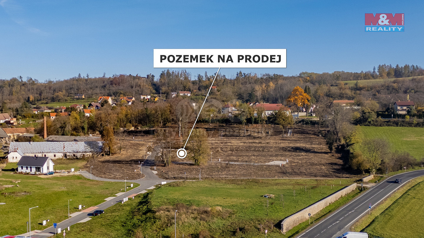 Prodej stavebního pozemku 967 m² — photo 2