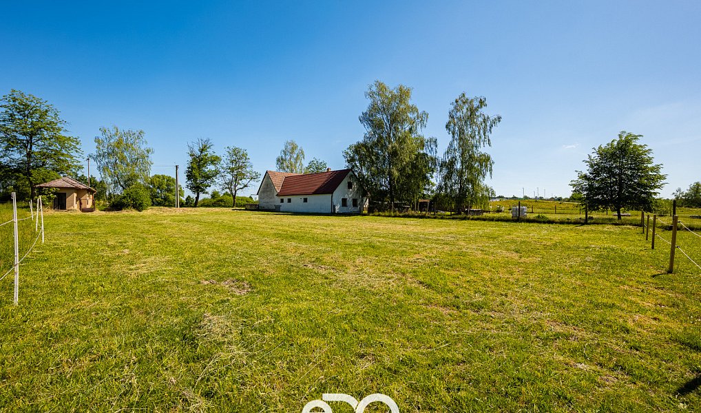 Prodej stavebního pozemku 1 469 m², Roudná – náhled fotky 7