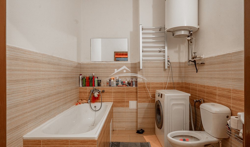 Prodej nájemního domu, činžáku 654 m², Polná – náhled fotky 14
