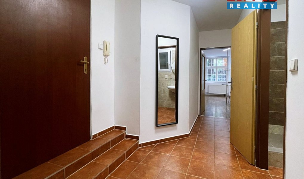 Prodej bytu 2+kk 46 m², Praha – náhled fotky 8