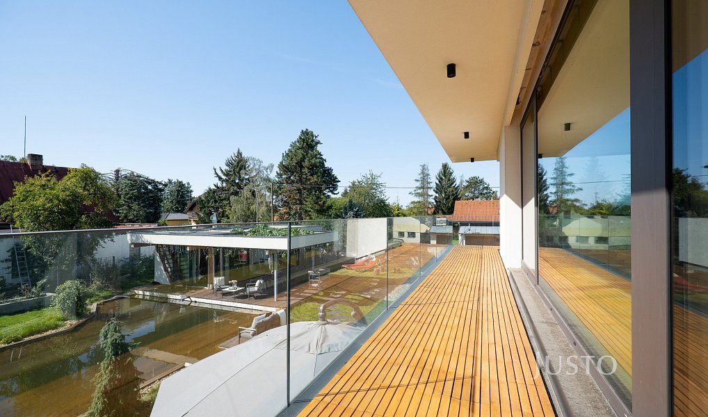 Prodej domu 349 m² s pozemkem 1 385 m², Ohrobec – náhled fotky 40