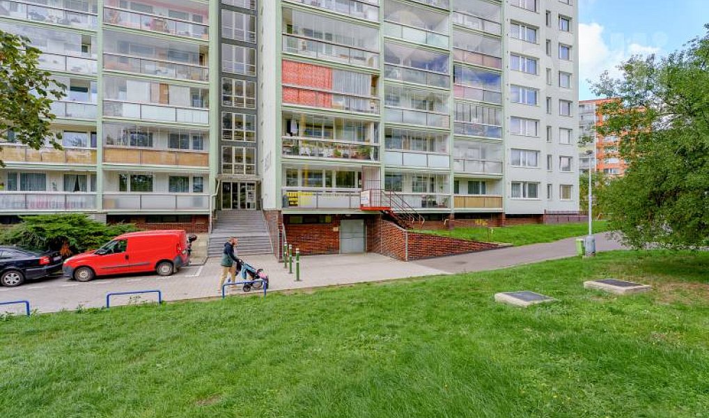 Prodej bytu 3+1 70 m², Praha – náhled fotky 22