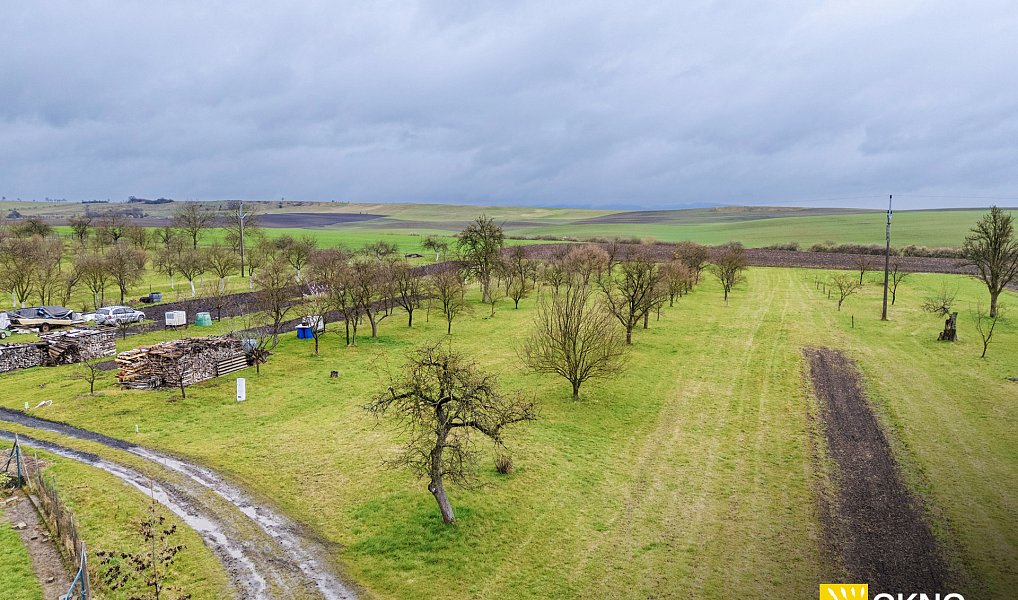 Prodej stavebního pozemku 2 118 m², Roštění – náhled fotky 5