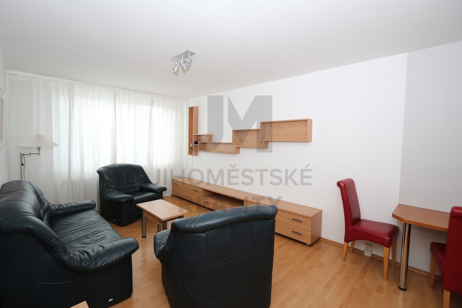 Pronájem bytu 3+kk 65 m² – fotografie 2
