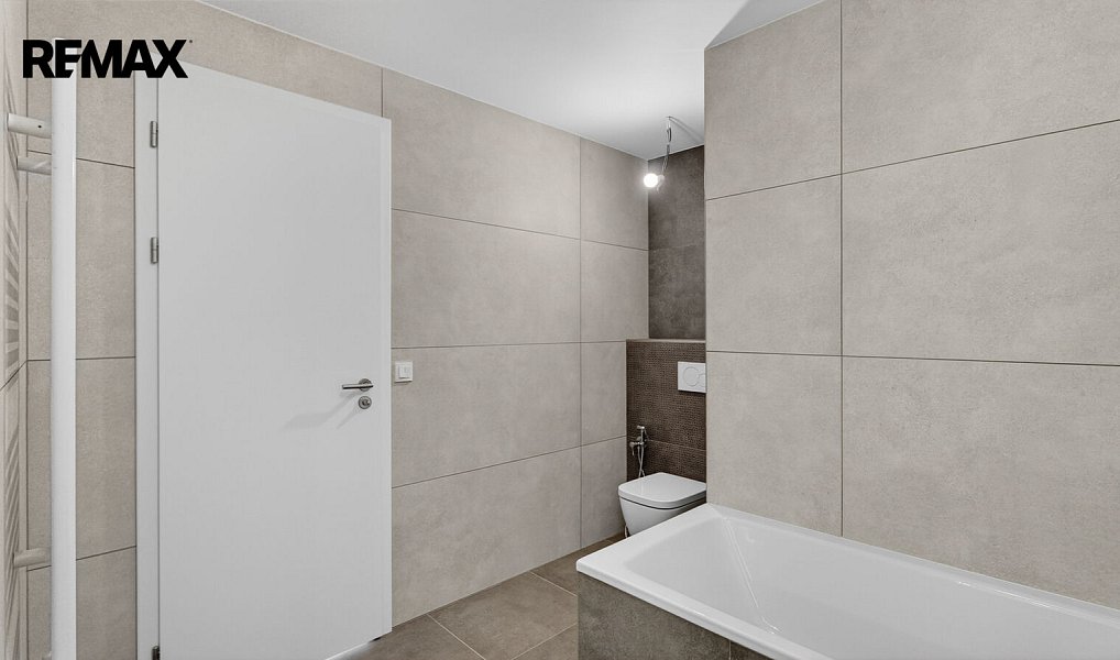 Prodej bytu 3+kk 125 m², Praha – náhled fotky 24