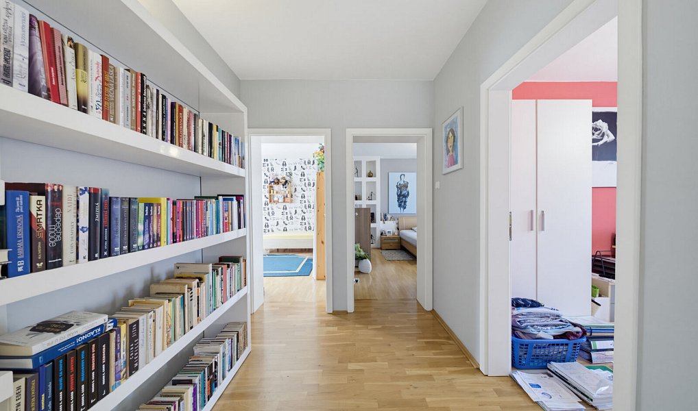 Prodej domu 300 m² s pozemkem 1 491 m², Luženičky – náhled fotky 19